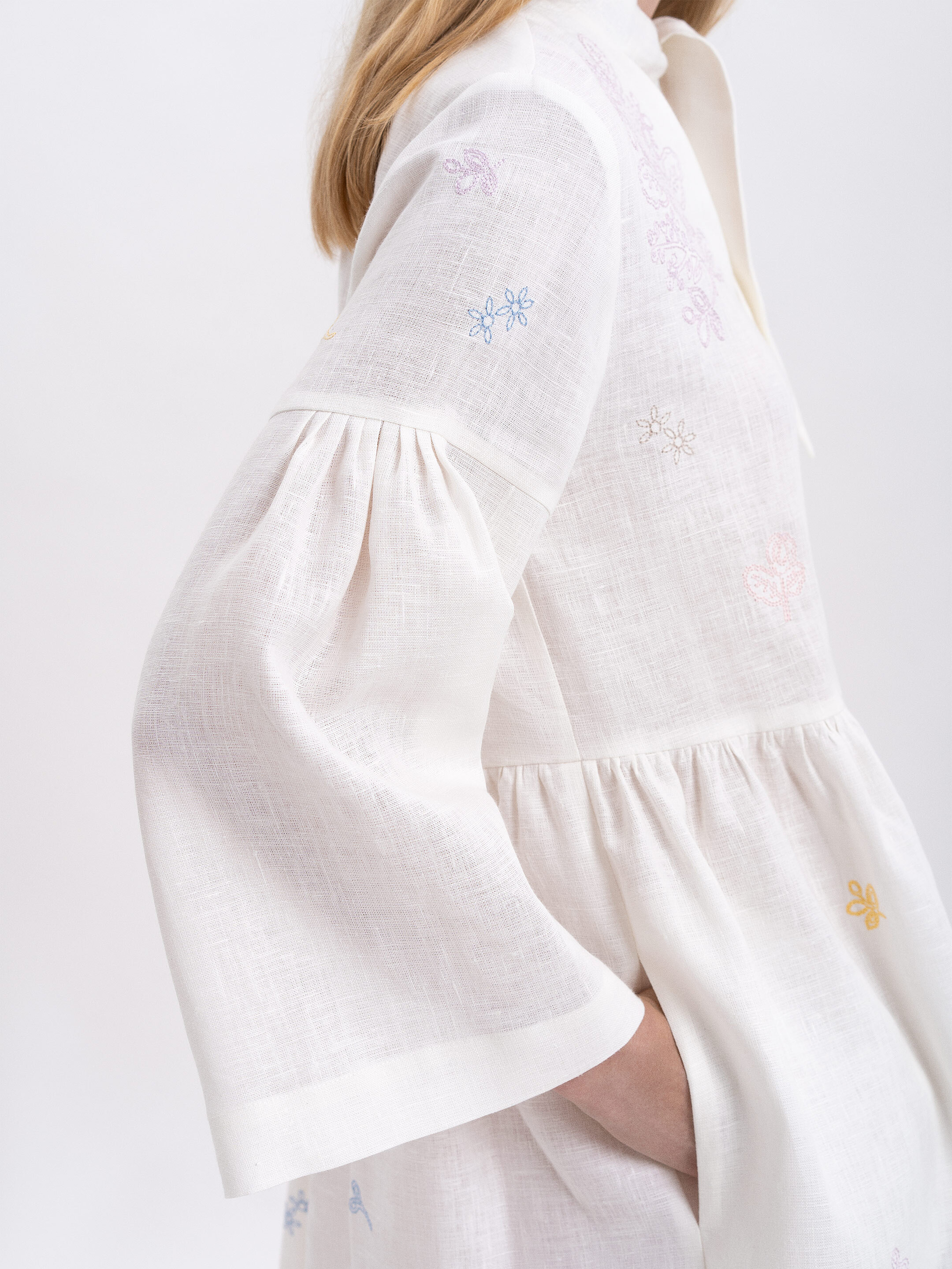 Embroidered dress with ribbon collar "Irys" choose