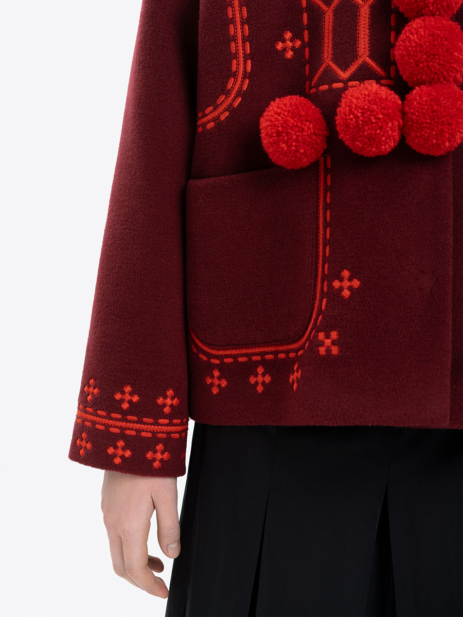 The "Bokohrii" serdak in red [0]