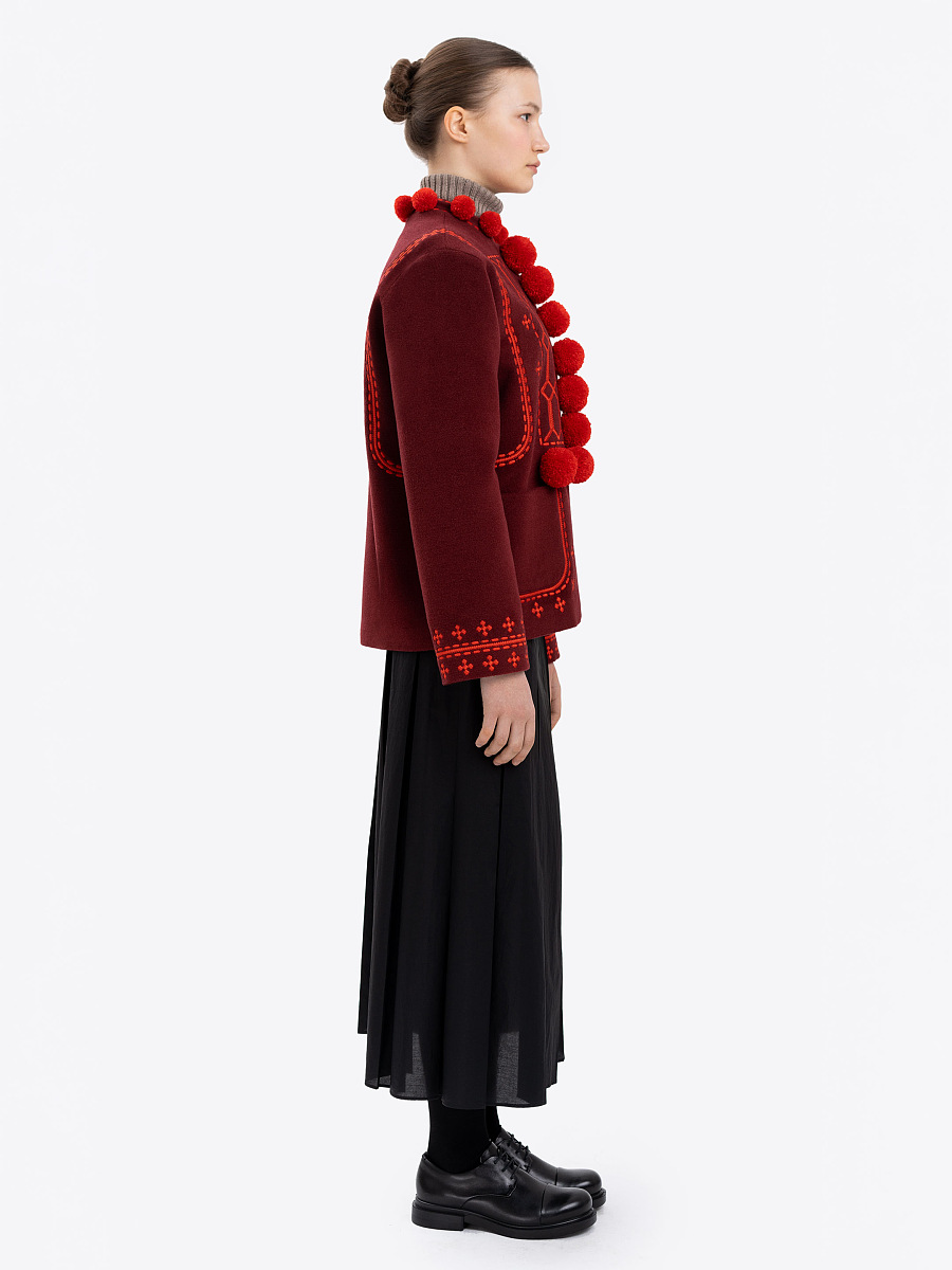 The "Bokohrii" serdak in red [0]