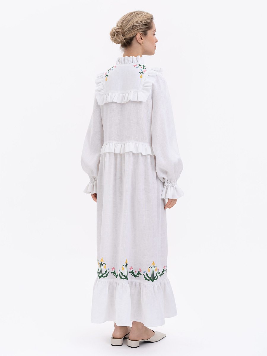Long white dress "Lastivka" [0]