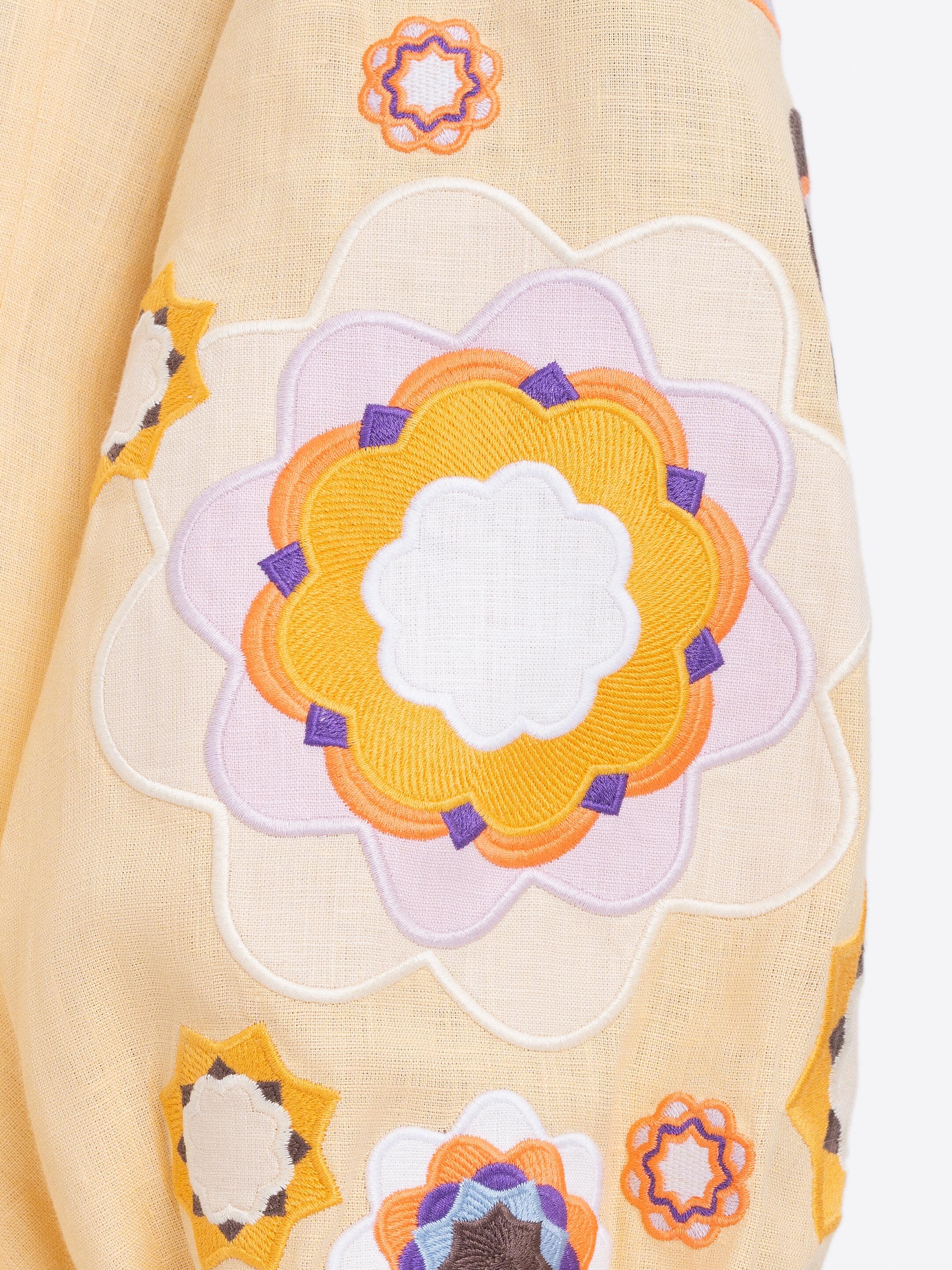 Linen embroidered shirt with botanical motif  “Lypa” photo