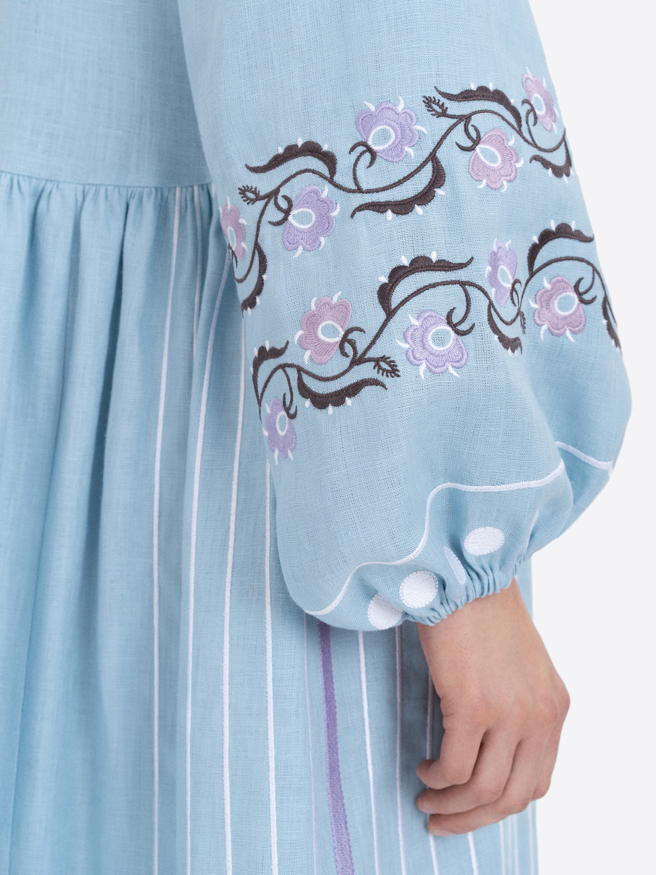 Long dress in light blue "Adaviie" choose
