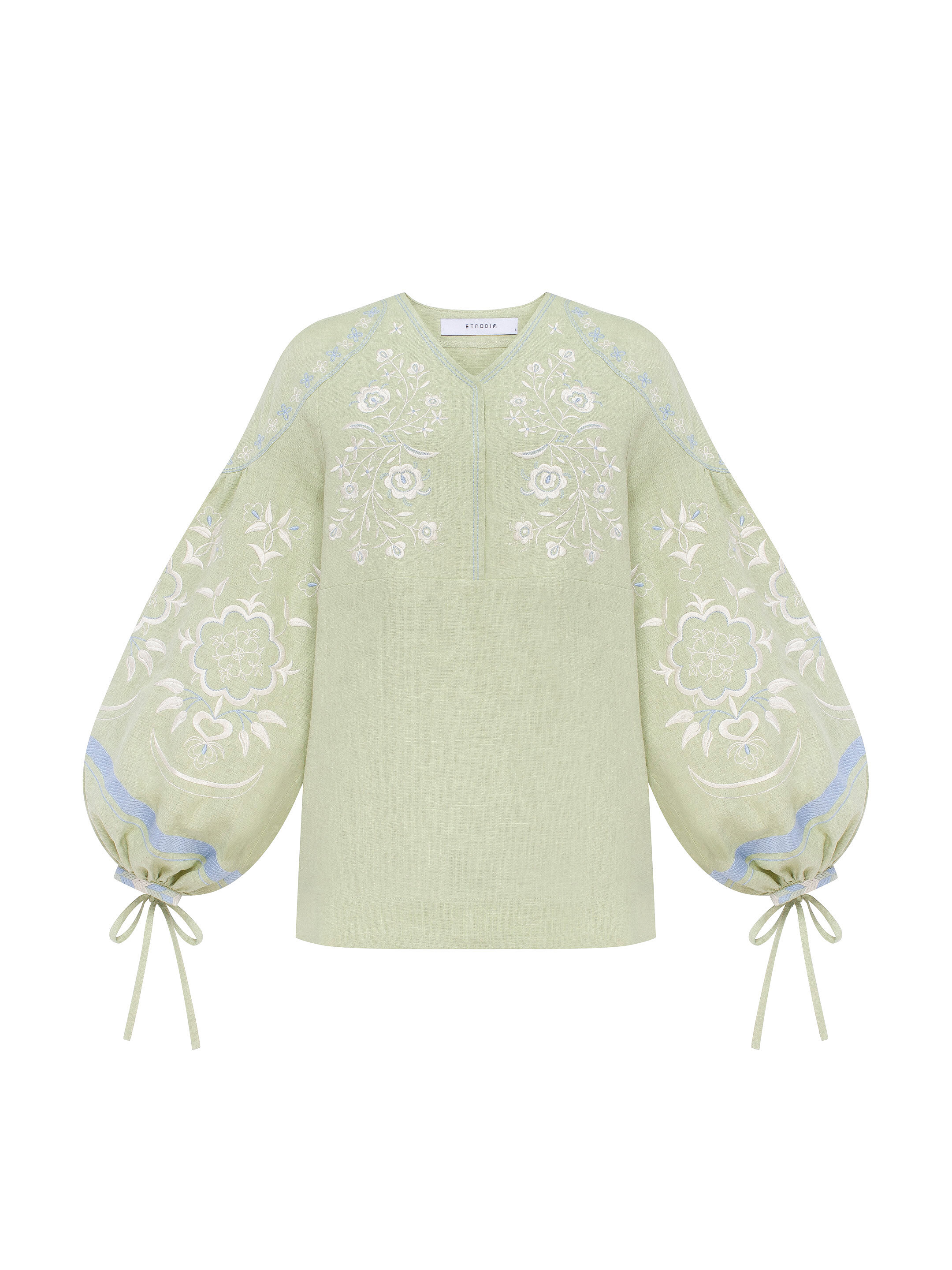 Linen blouse "Ornek" in Soft Green fitting