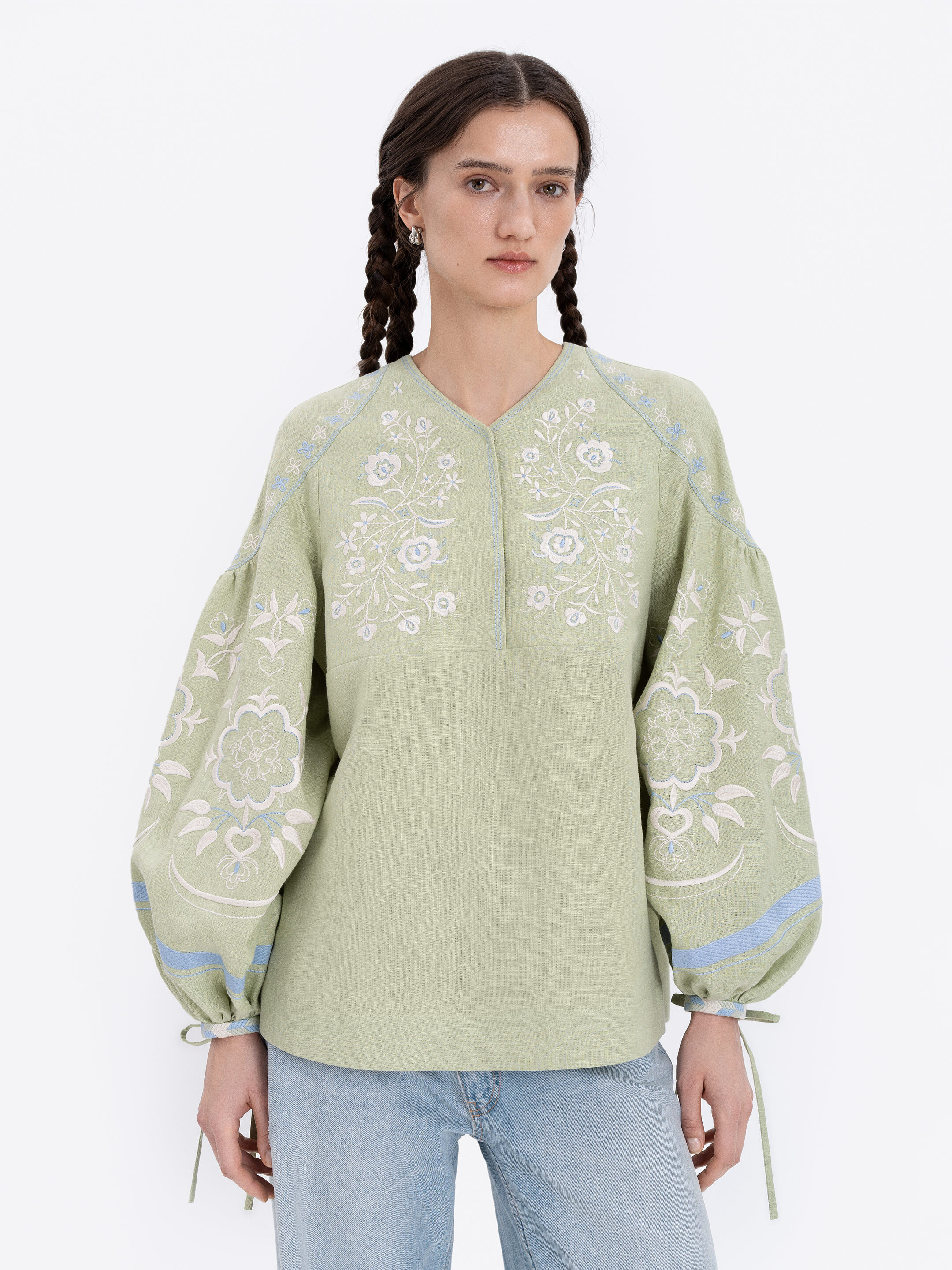 Linen blouse "Ornek" in Soft Green Buy