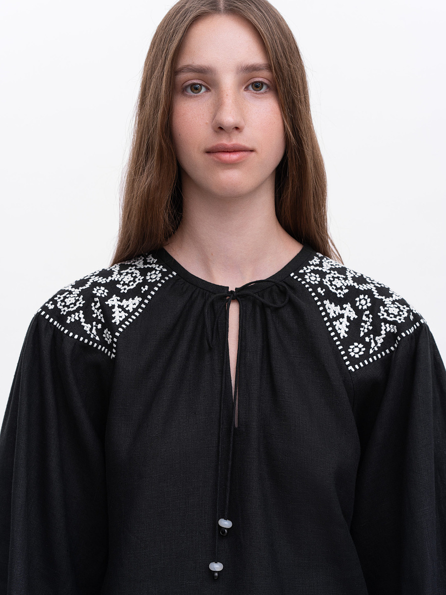 Embroidered shirt "Izola" black [0]