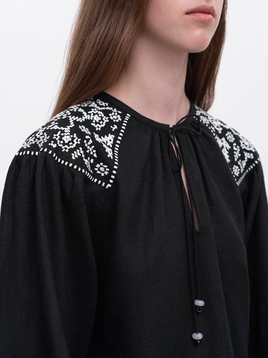 Embroidered shirt "Izola" black [0]
