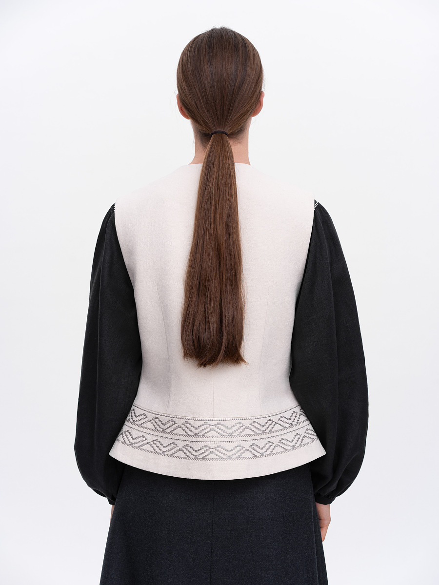 Embroidered vest "Haina" [0]