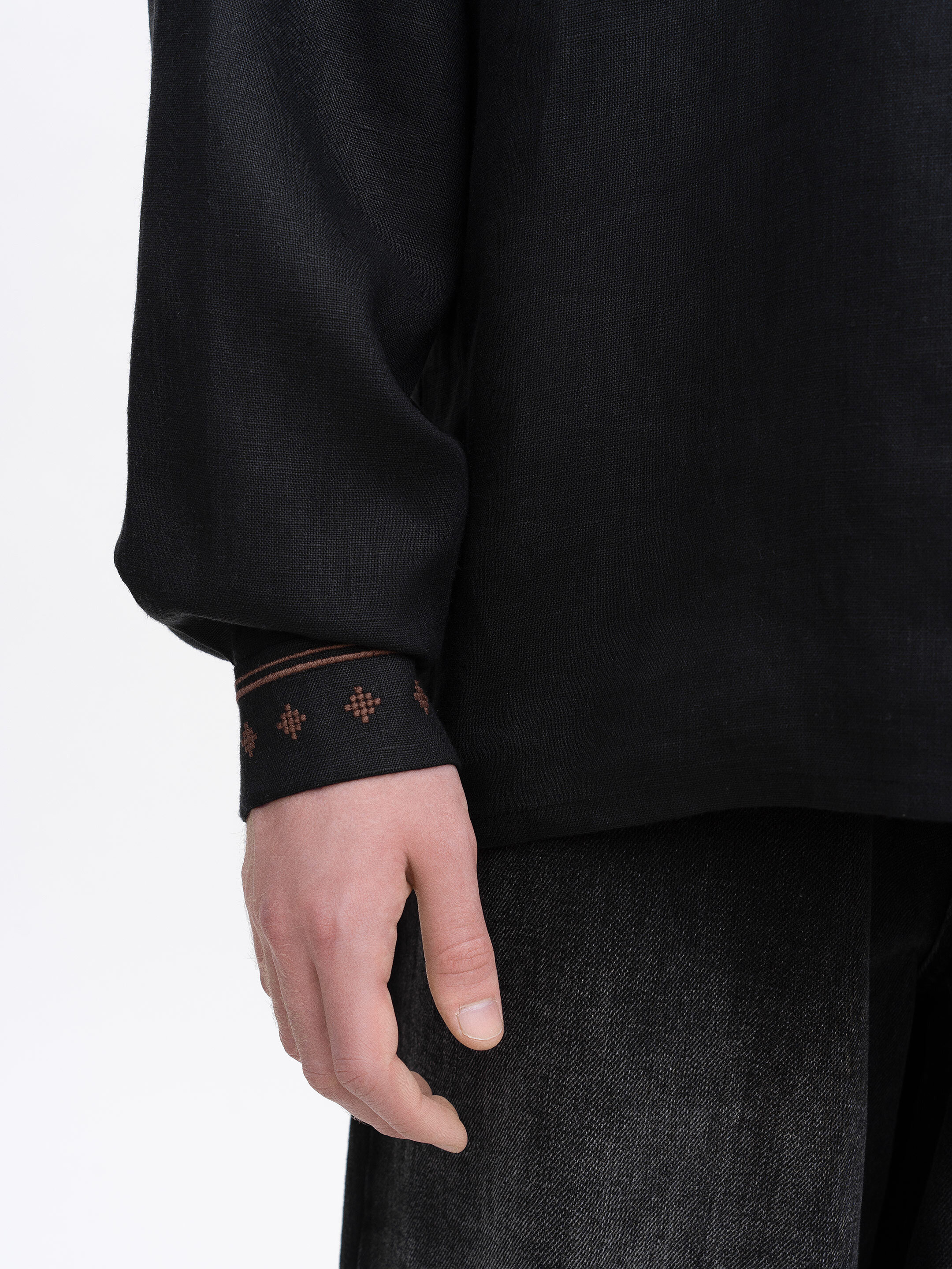 Men’s embroidered shirt  “Tien” choose