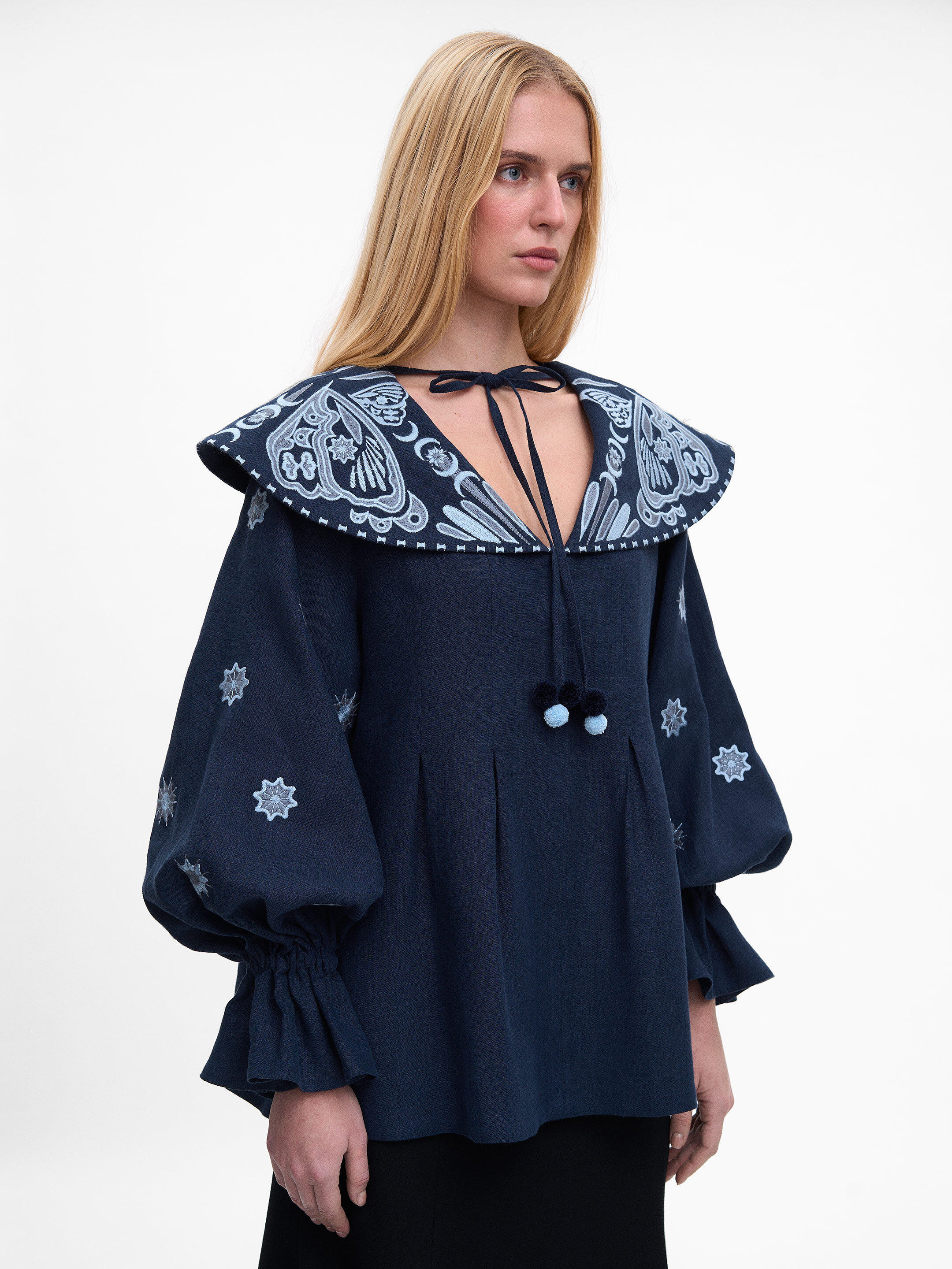 Blue blouse "Lehit" choose
