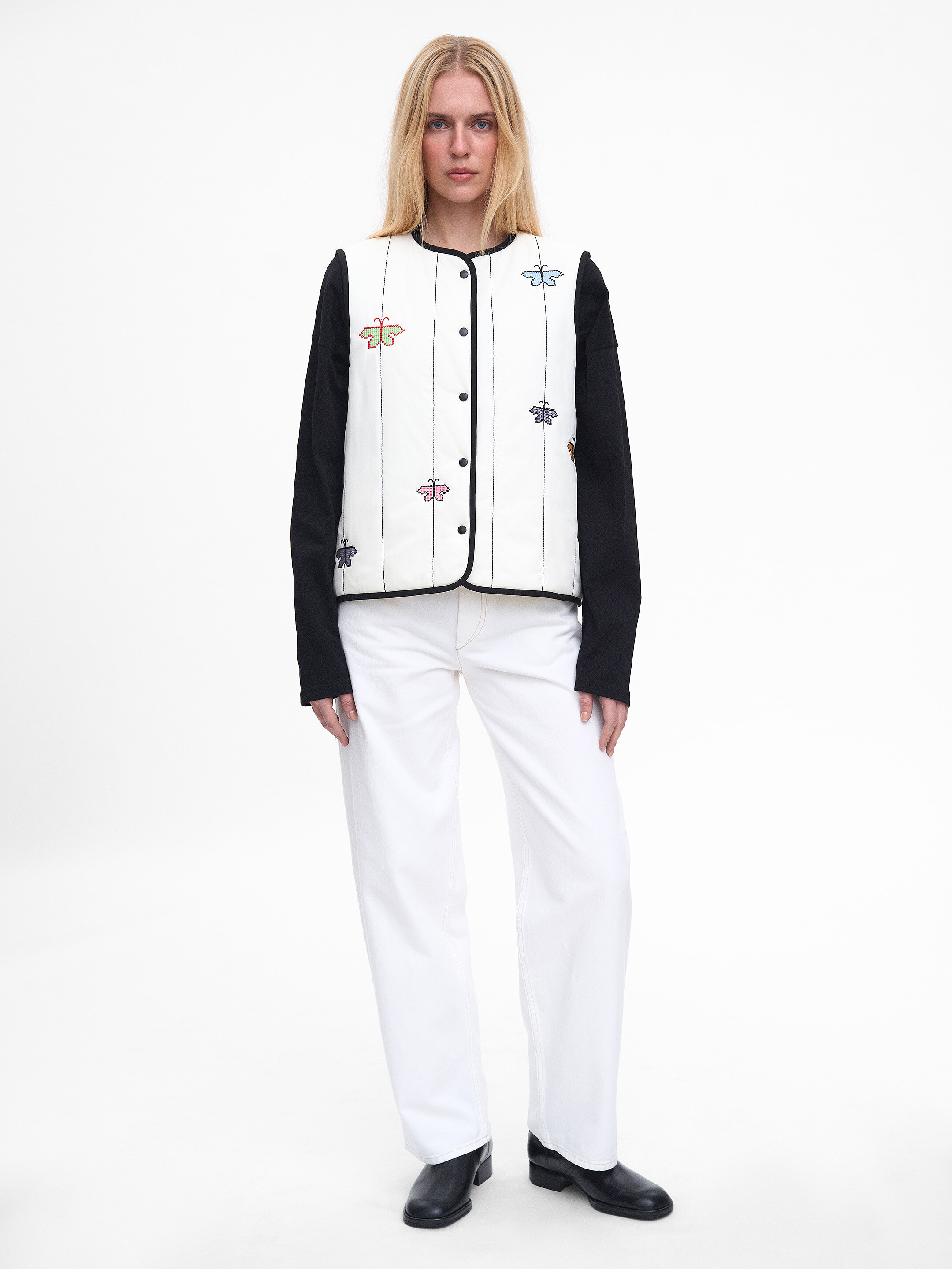 Milky-white vest “Siayvytsia” ціна