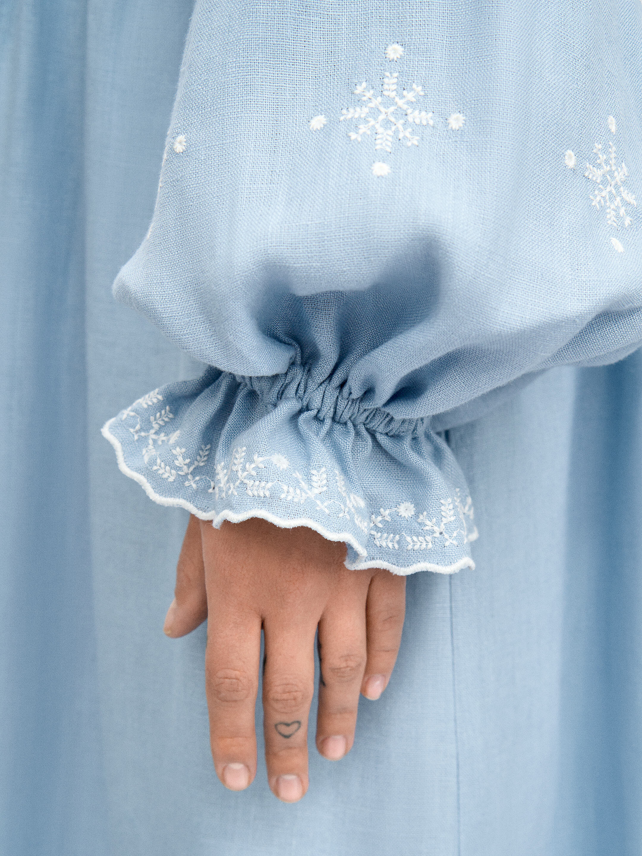 Embroidered dress "Polyarna" photo