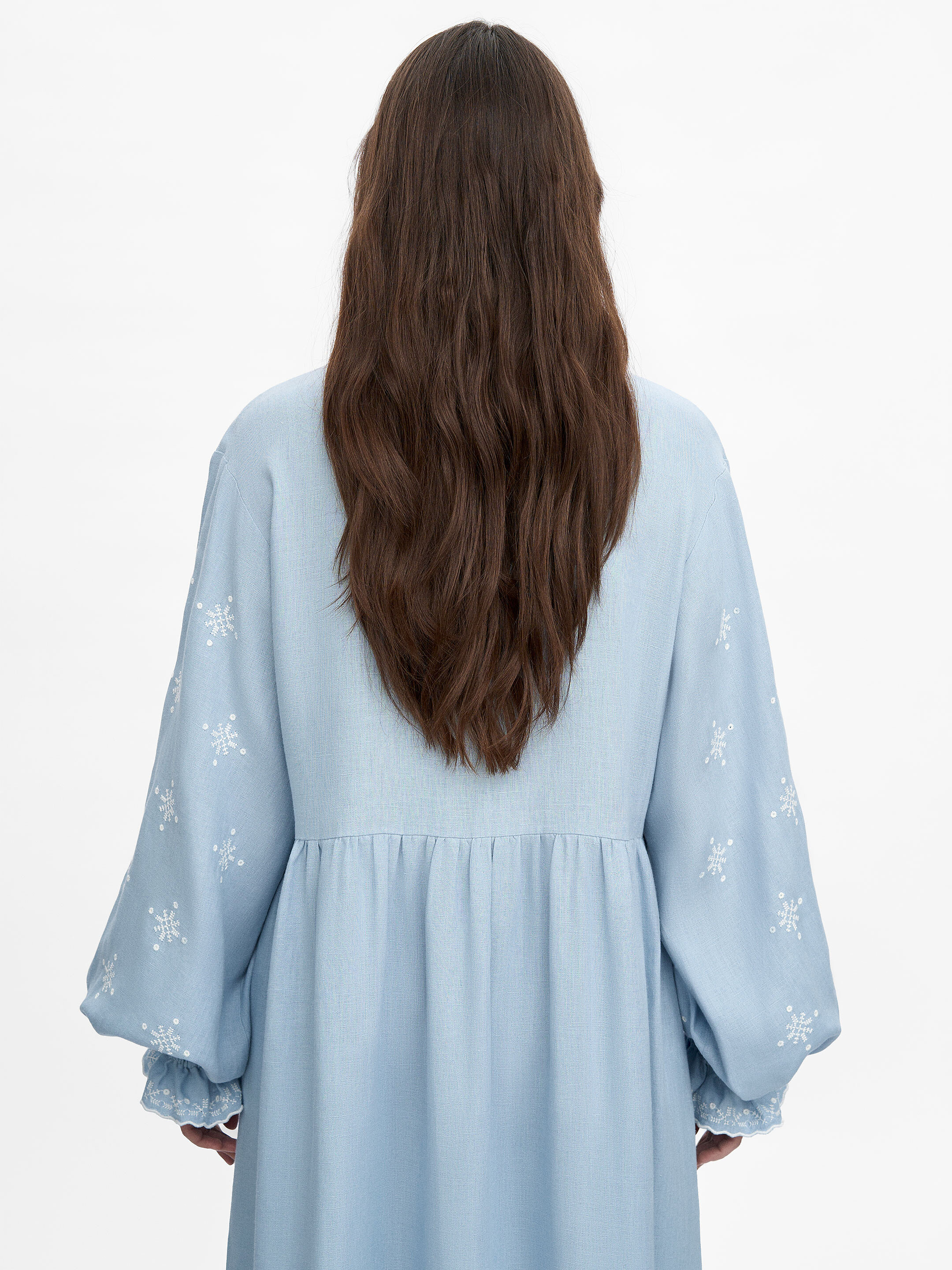 Embroidered dress "Polyarna" choose