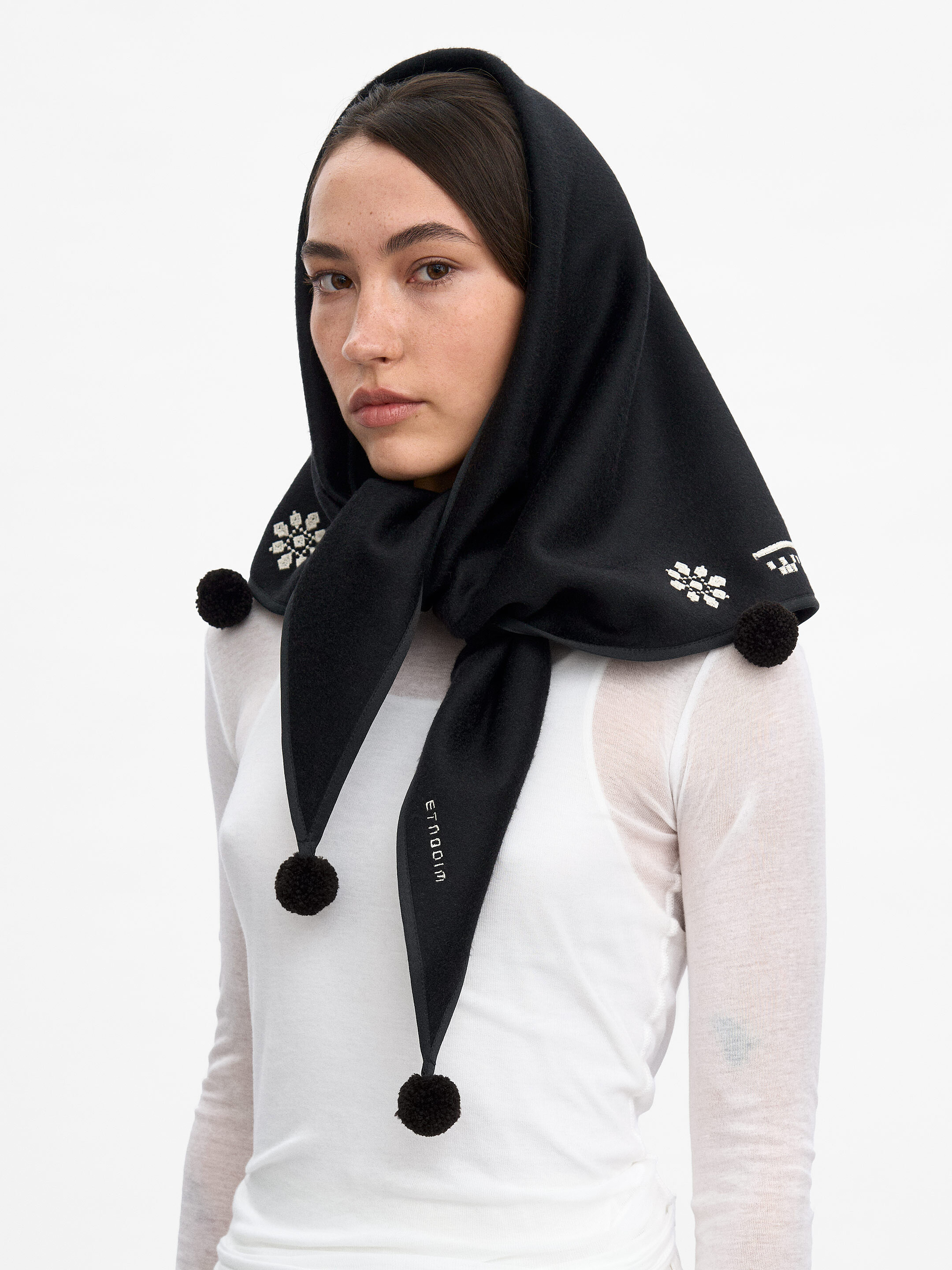 The “Nich” scarf in black cheap