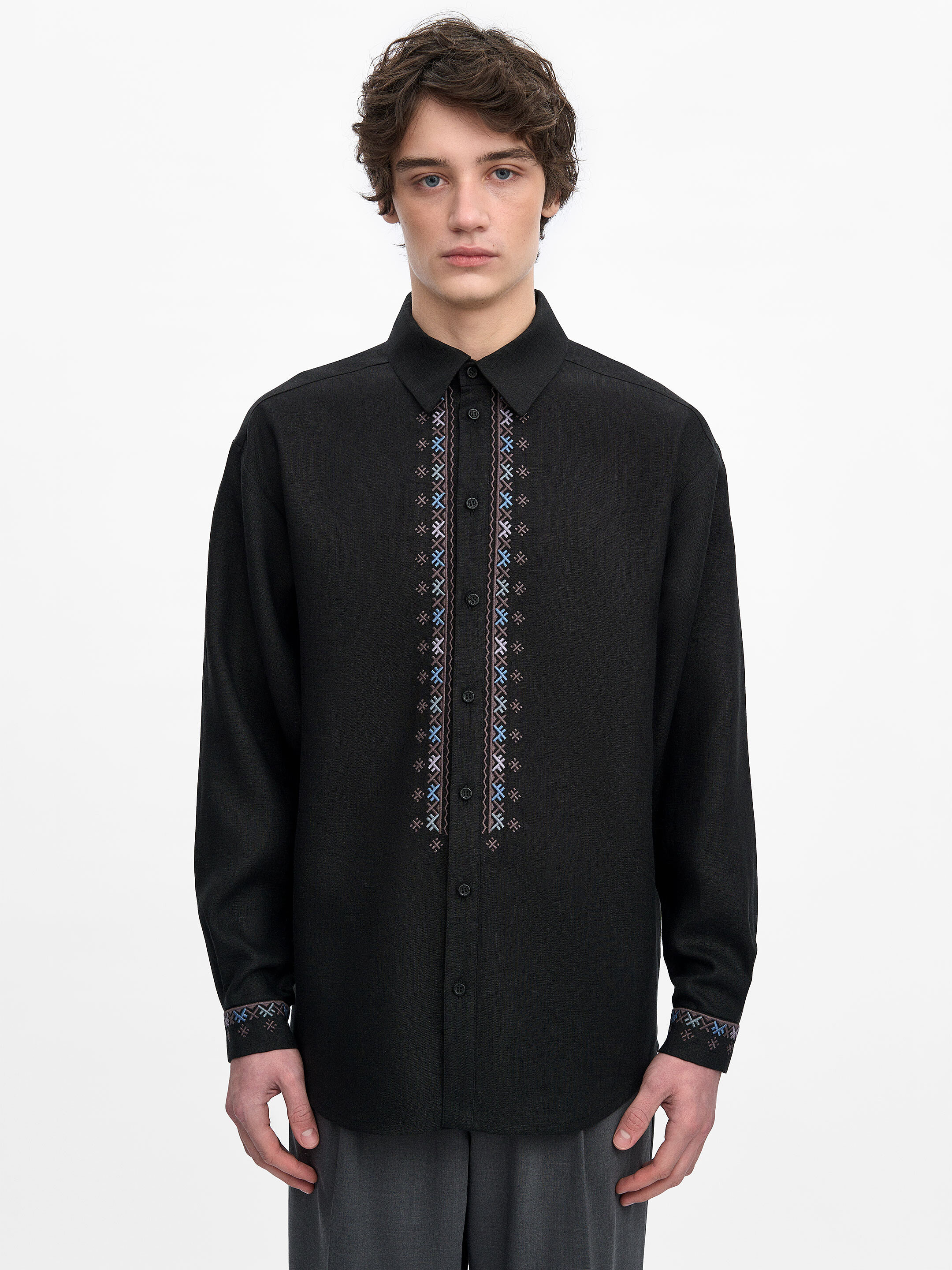 Mandrivnyk dark shirt Buy