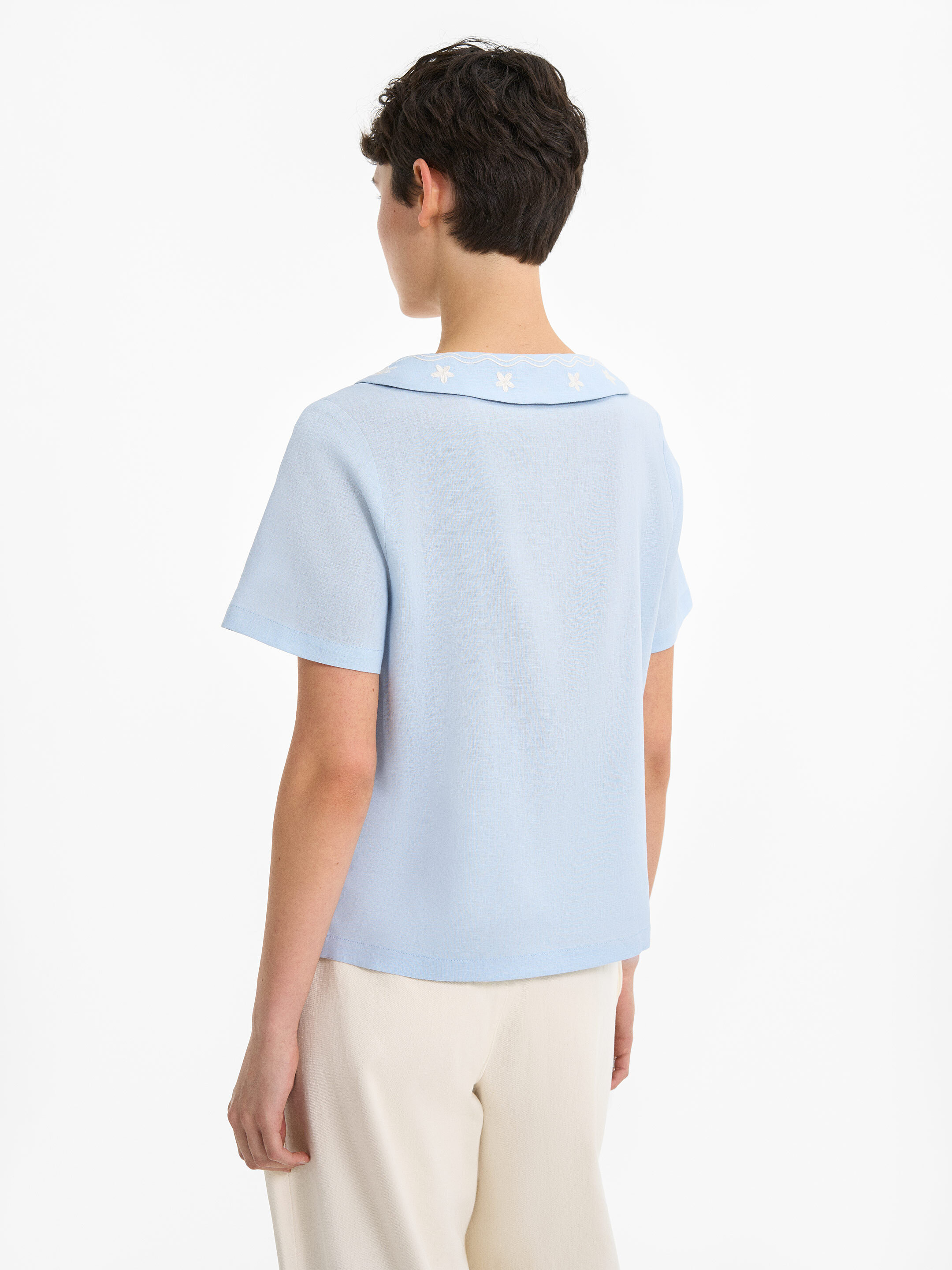 “Zahrava” Blue Top choose