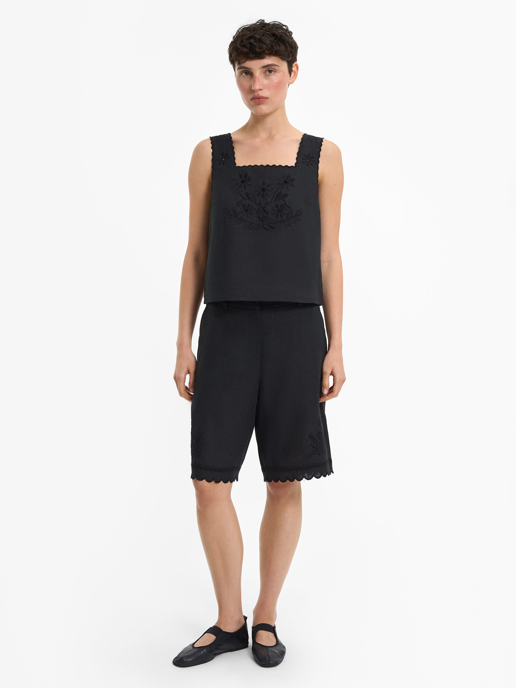 “Azali” Black Shorts photo