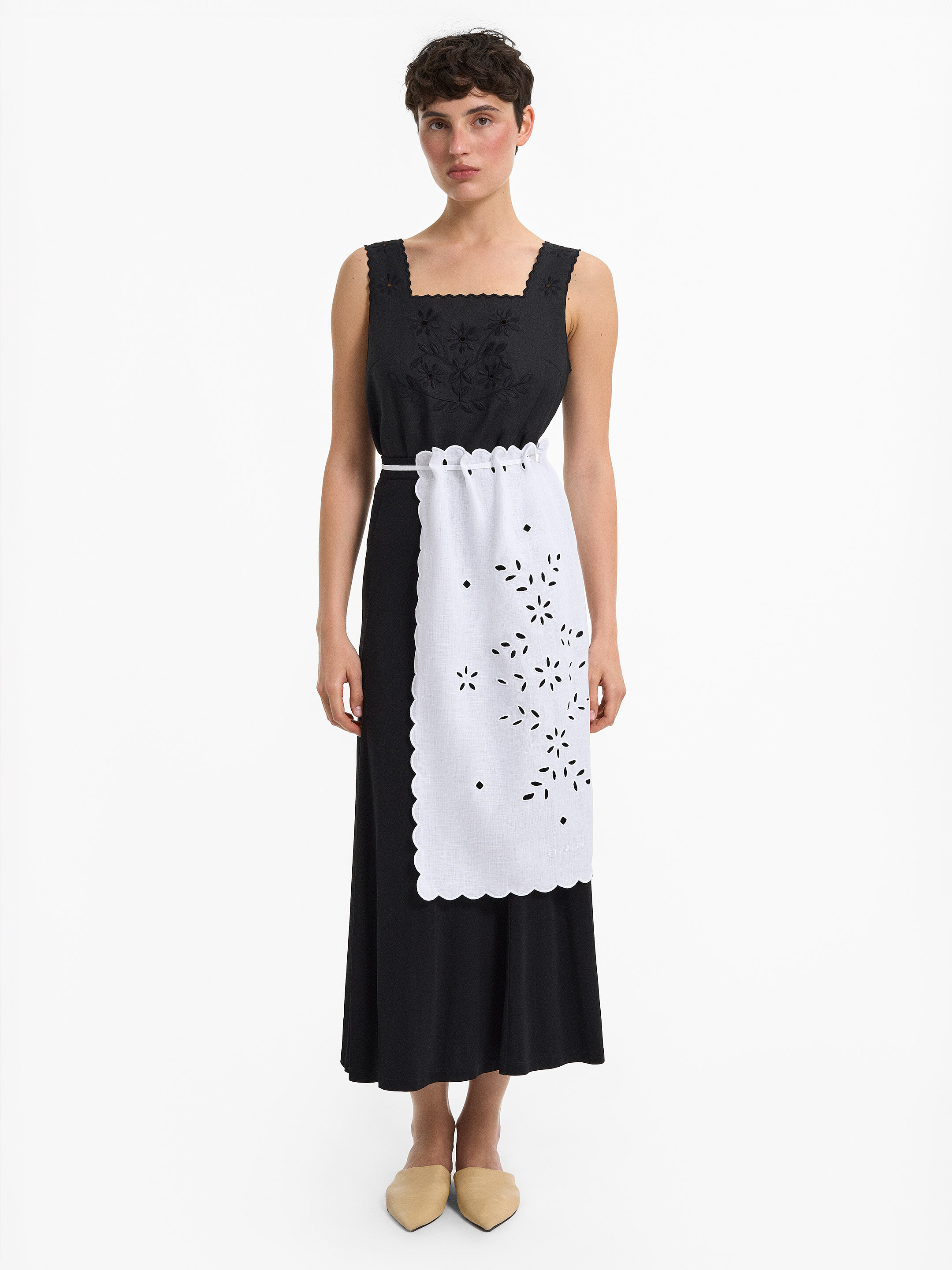 "Leskit" Multi-Way Apron & Curtain Buy