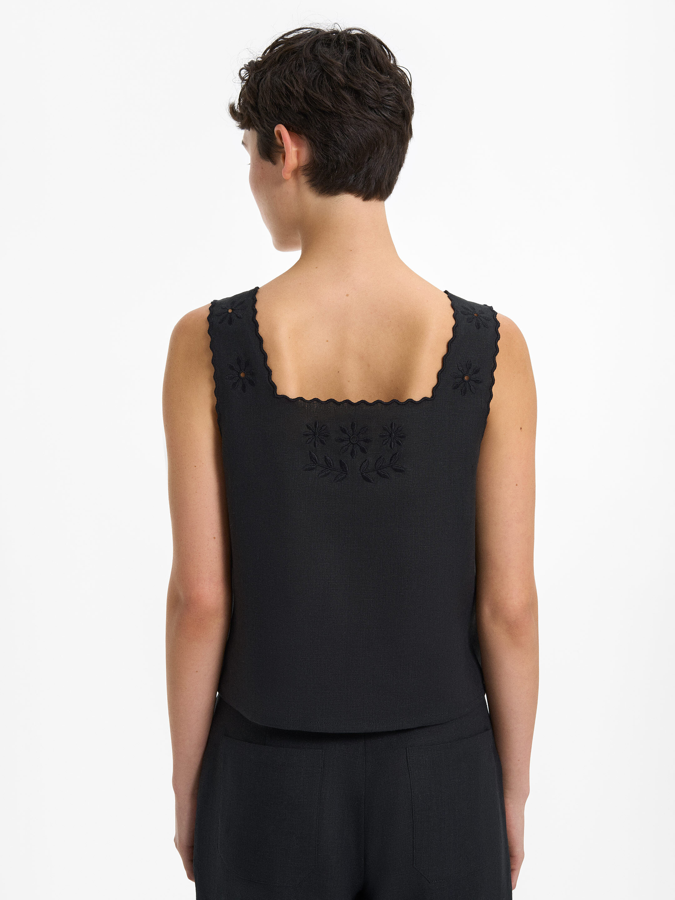 “Lelitka” Black Top choose