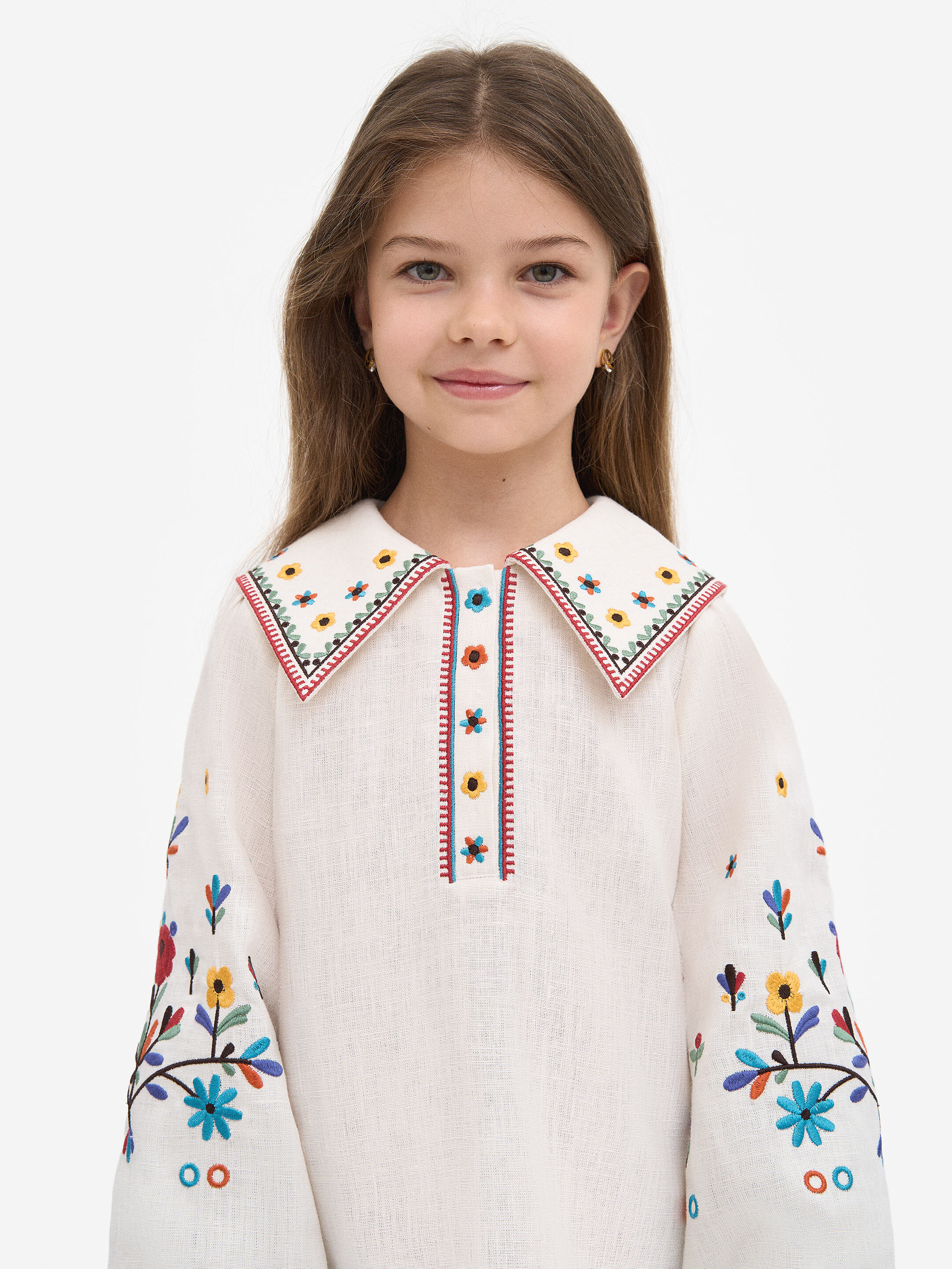 “Yasochka” milk-colored shirt for girls in Ukraine