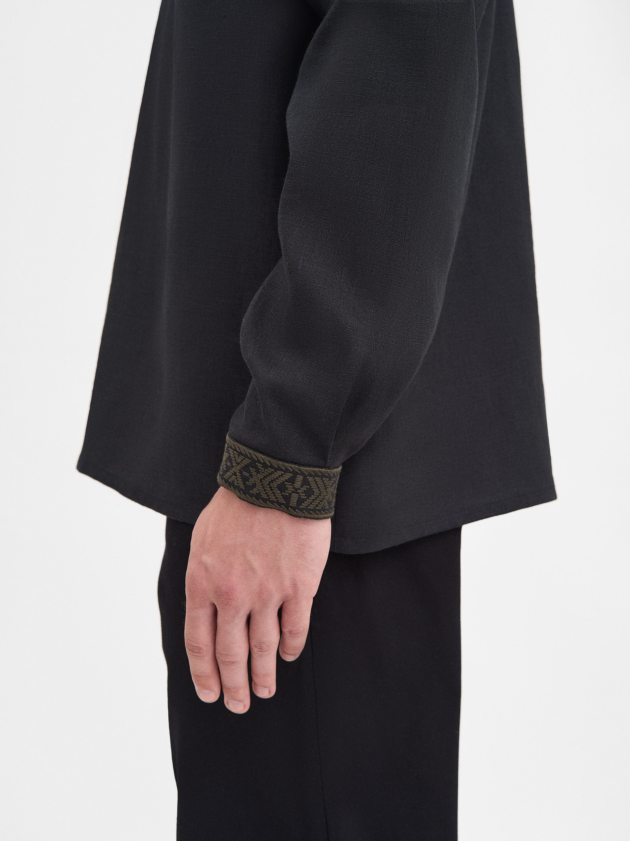 “Eney” men’s shirt in black ціна