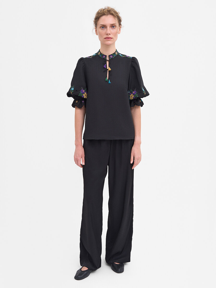 “Vesnoviy” black short-sleeved blouse [0]