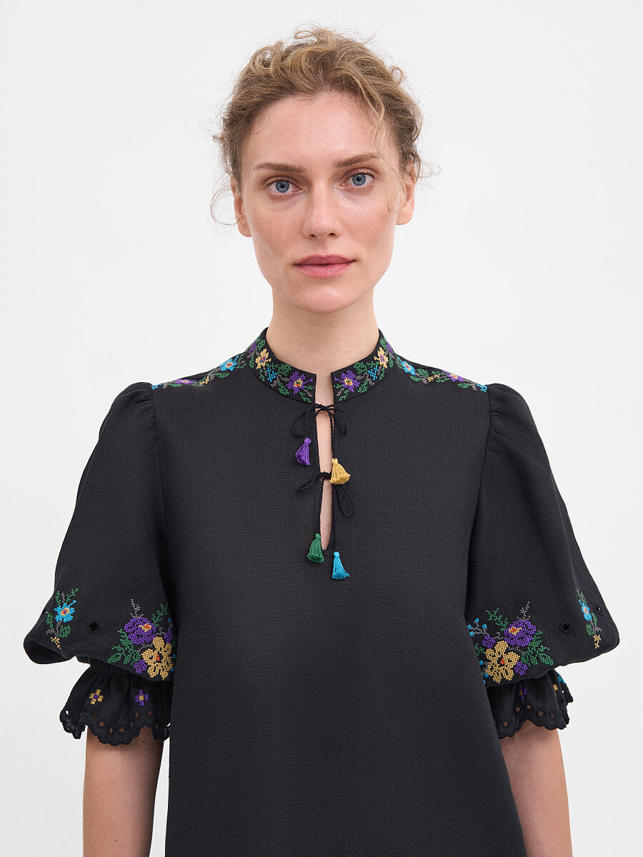 “Vesnoviy” black short-sleeved blouse [0]