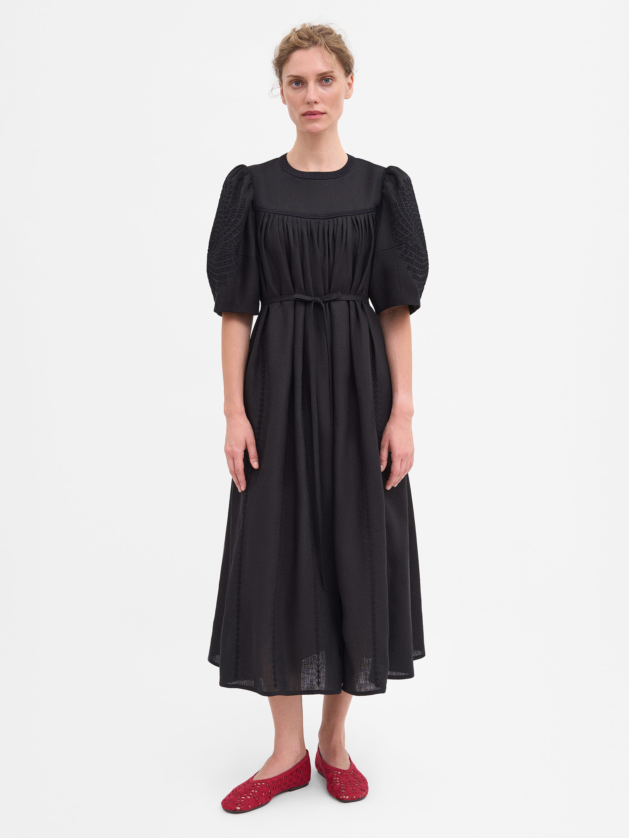 Black "Sontsetsvit" Dress sizes