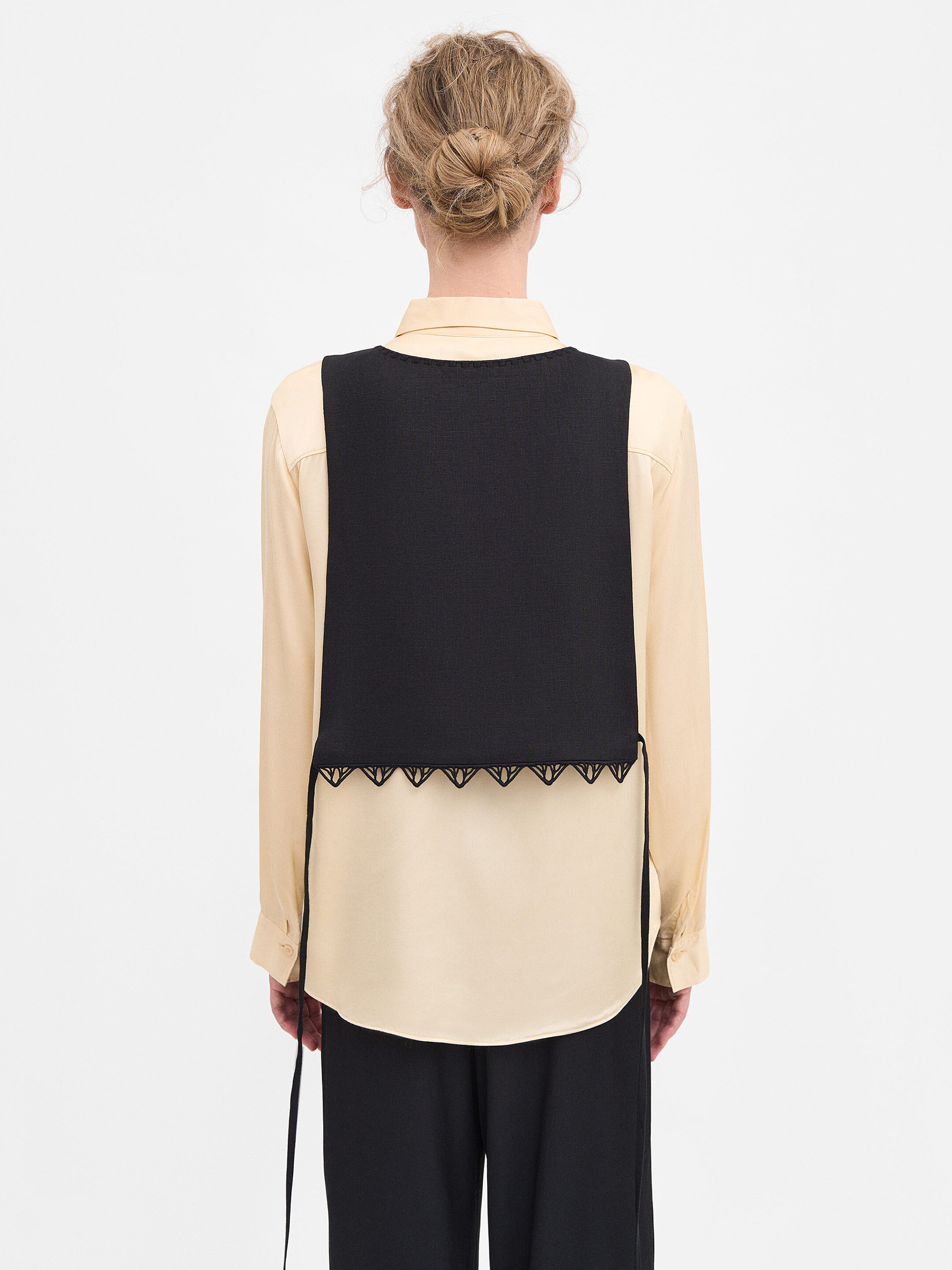 Black Linen "Dennytsia" Vest in Ukraine