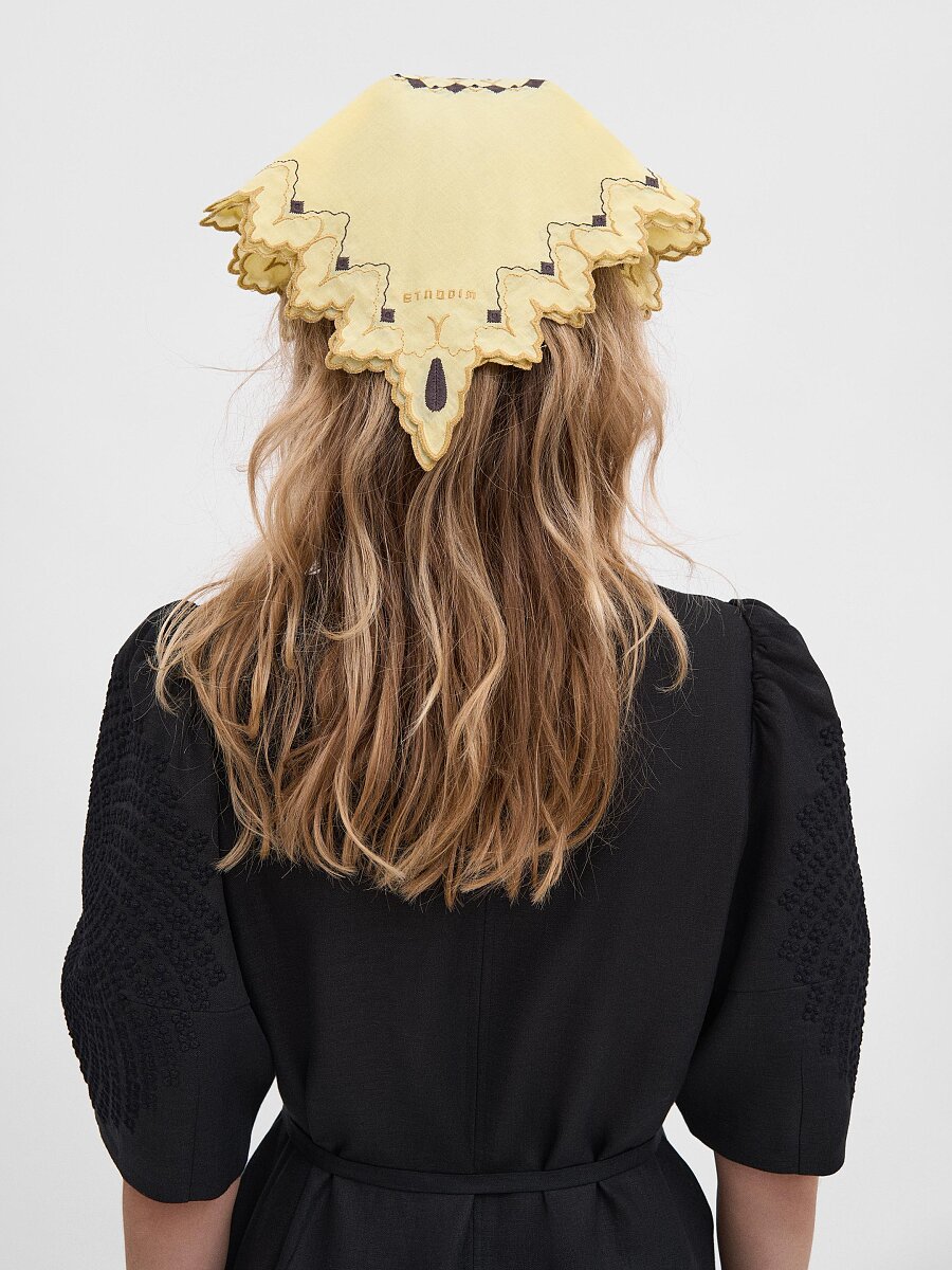 Pale Yellow "Pole" Kerchief [0]
