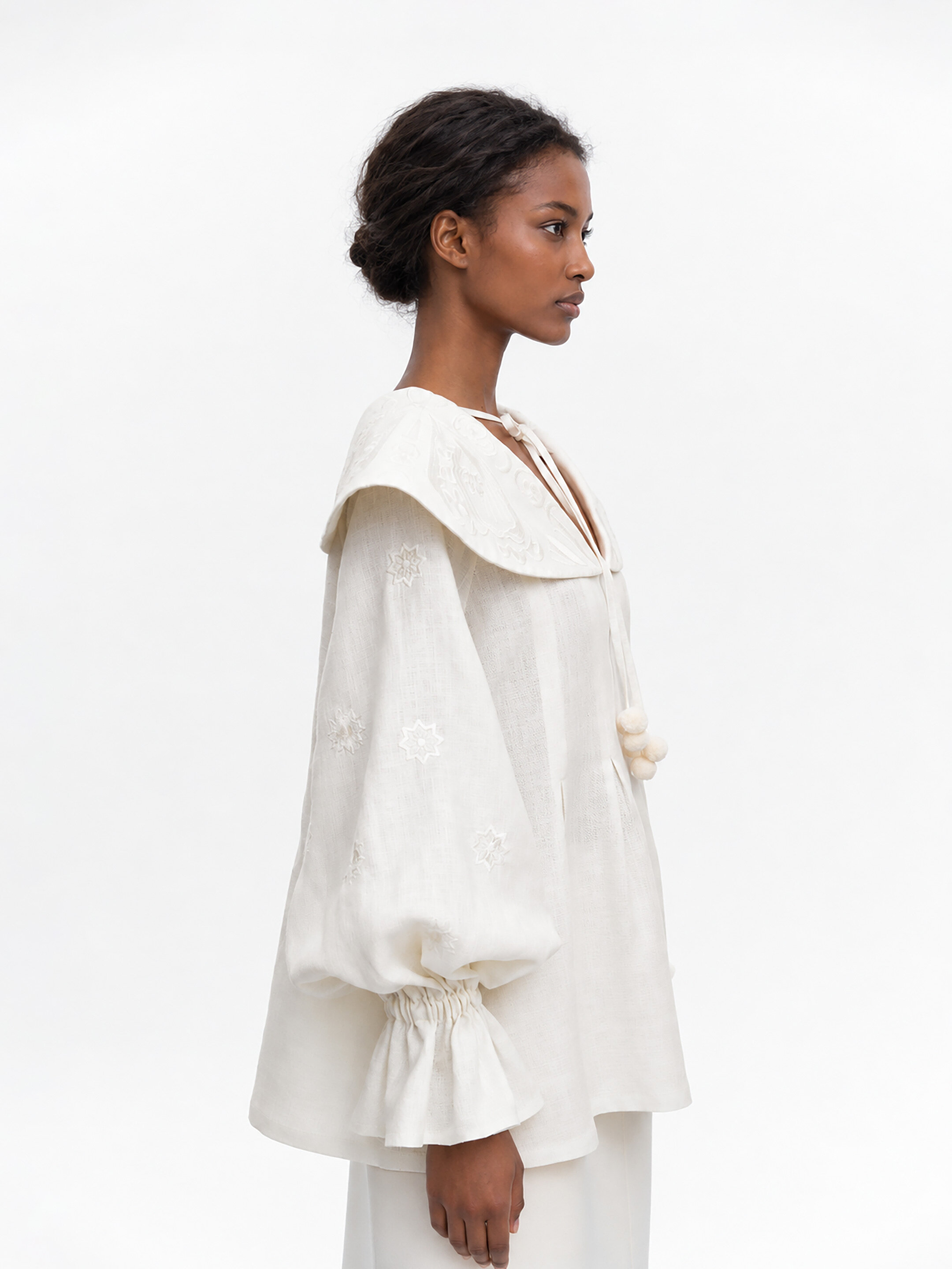 Milk white blouse "Lehit" photo