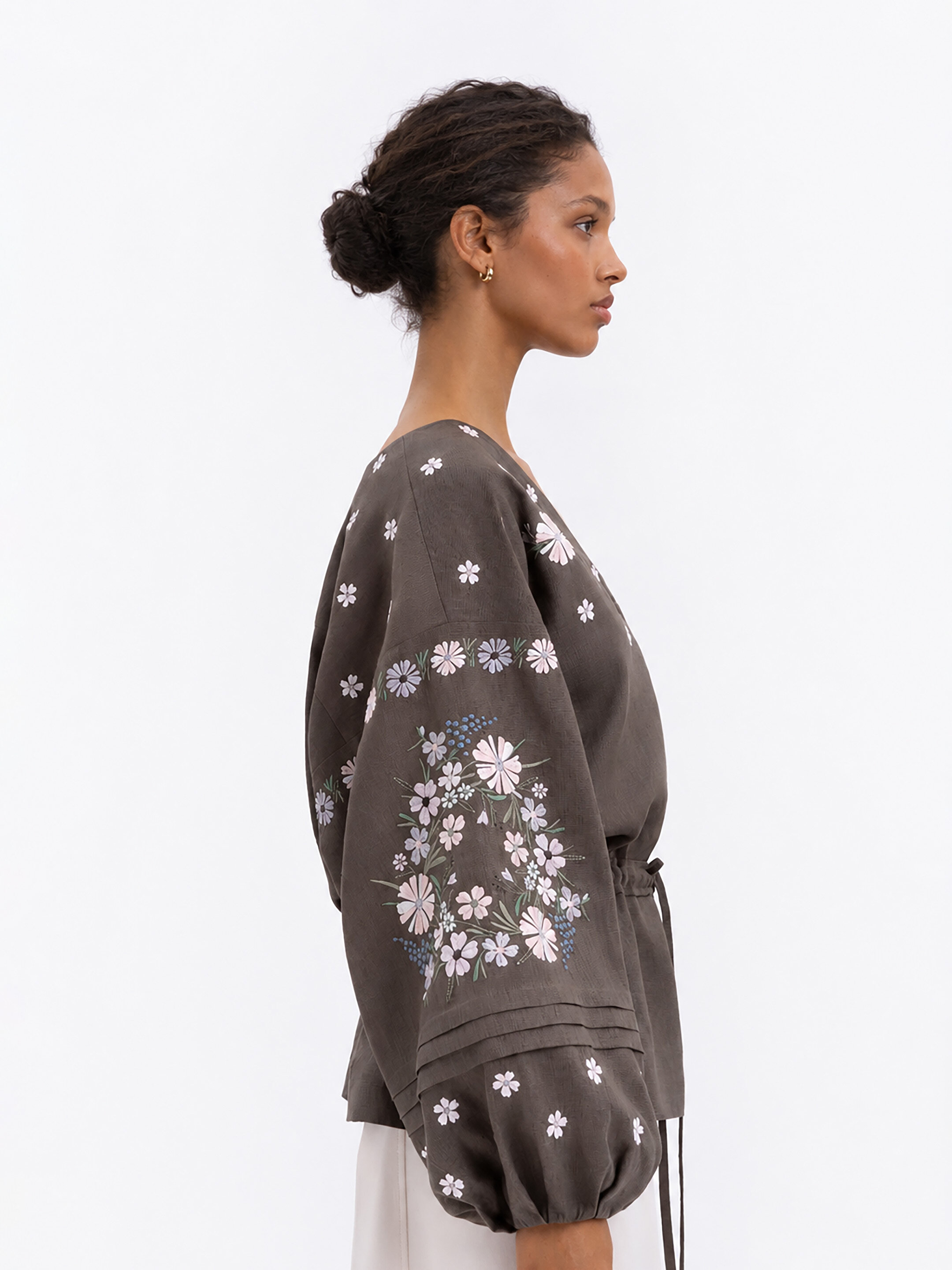 Linen Embroidered Blouse with Floral Pattern "Budzhak" dark photo