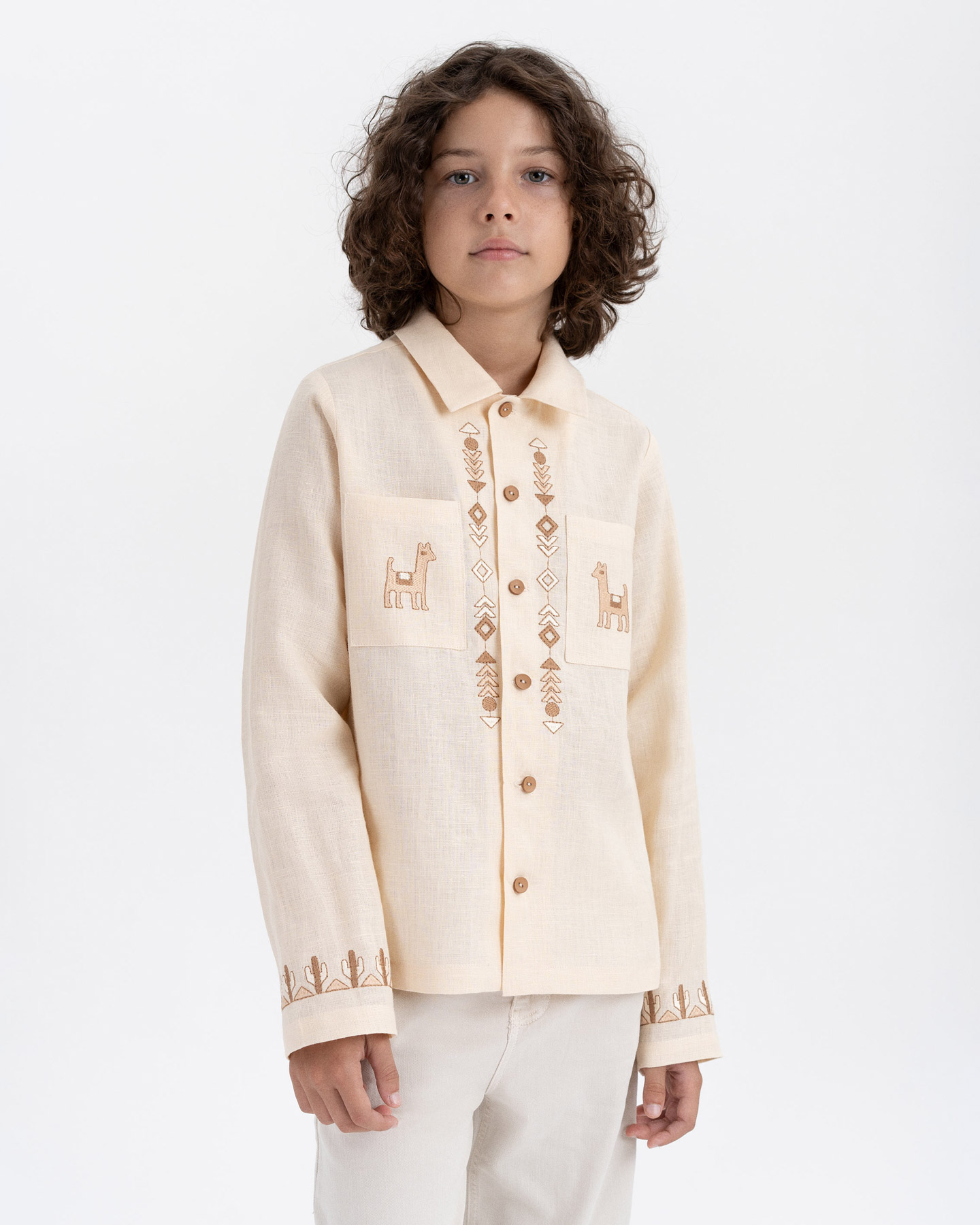 Etnodim boys' embroidered shirts — pure linen and vibrant patterns