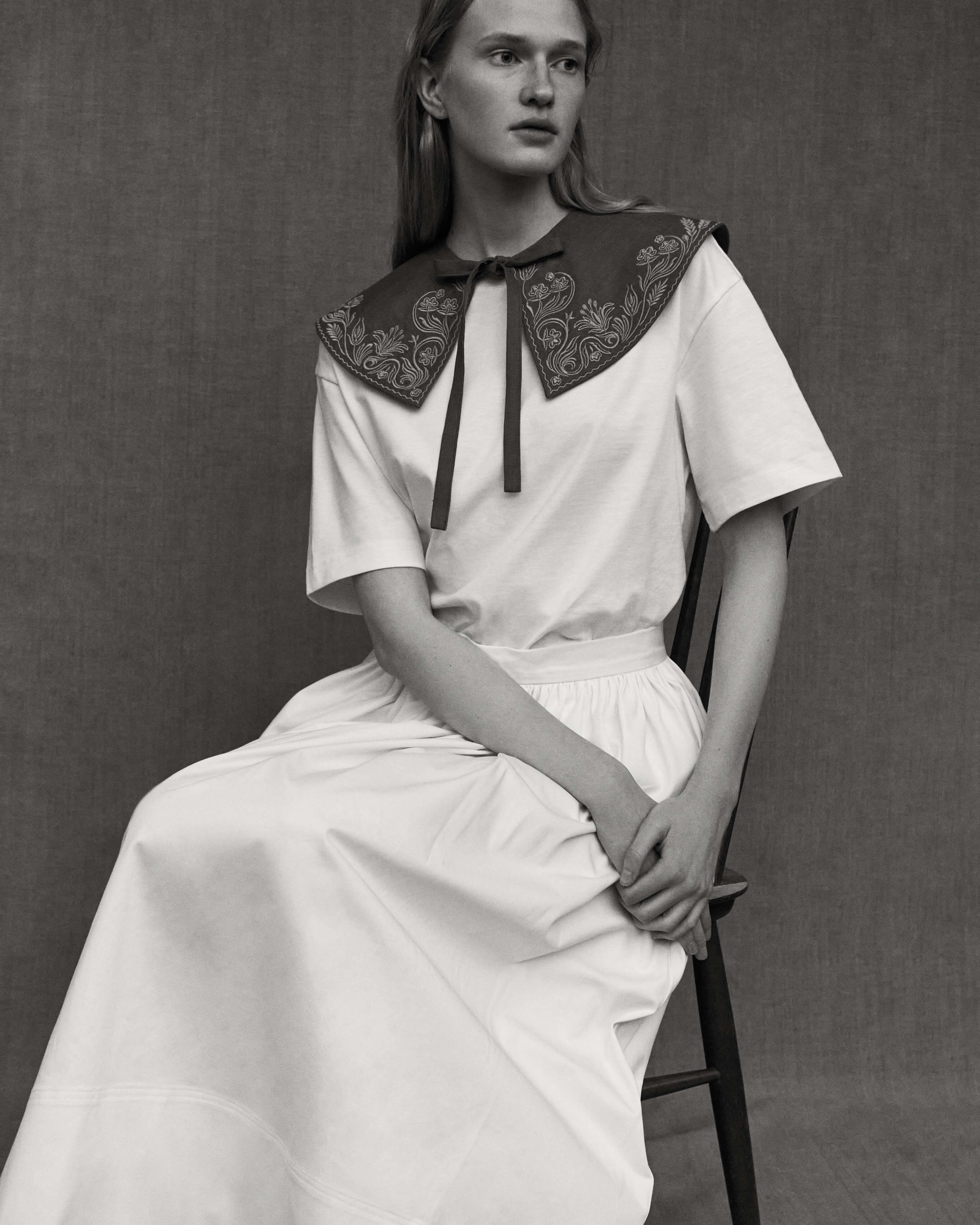 The gray collar “Sailboat” is embroidered with stone embroideries of Nova Kakhovka. Pryazovia region.